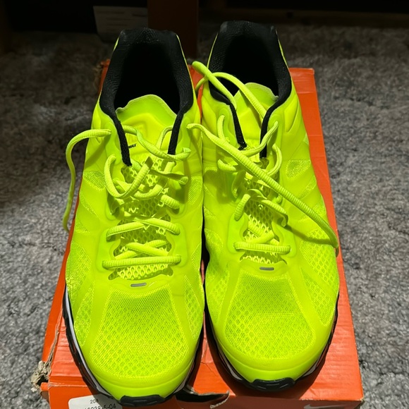 2012 Nike Air max Volt - Picture 1 of 9